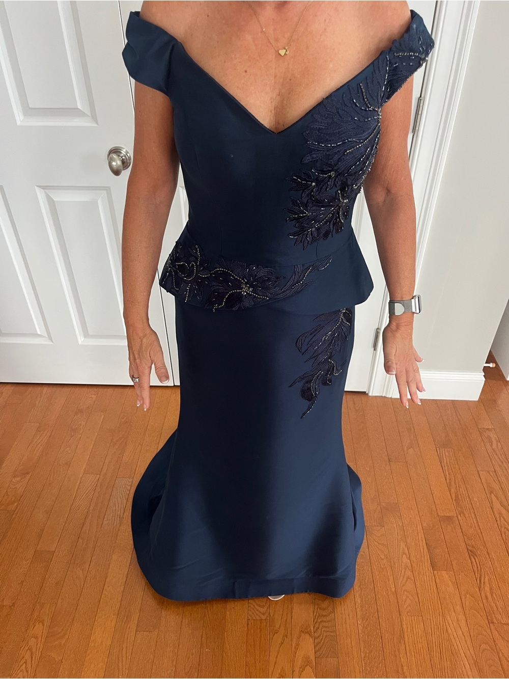 MOG/MOB GOWN NAVY 8
